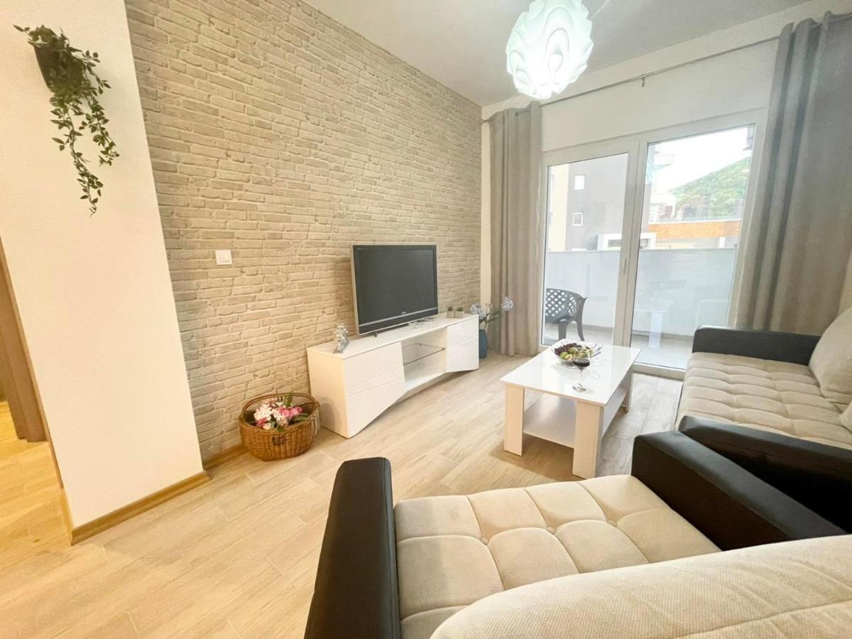 Olive Square Apartment Budva Exterior foto