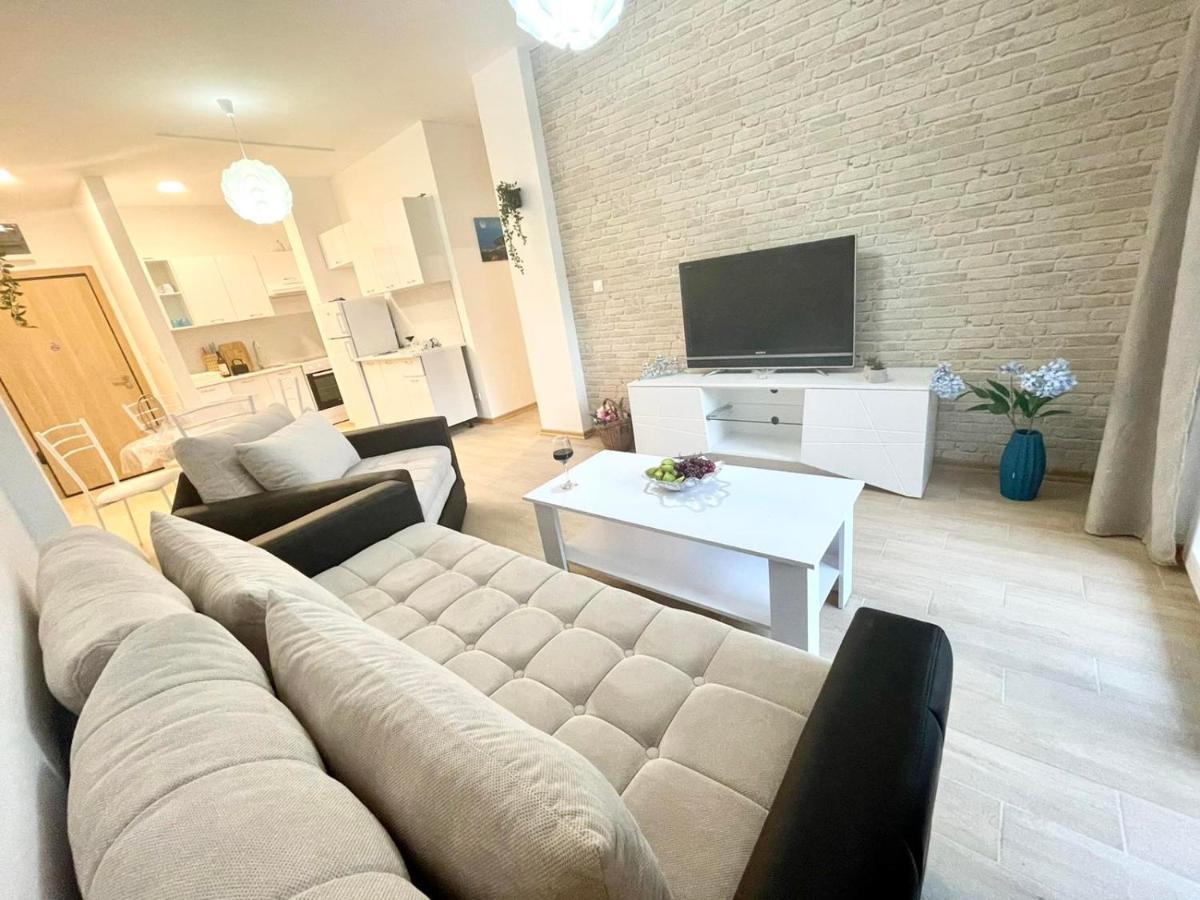 Olive Square Apartment Budva Exterior foto