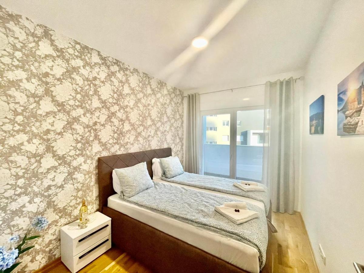 Olive Square Apartment Budva Exterior foto